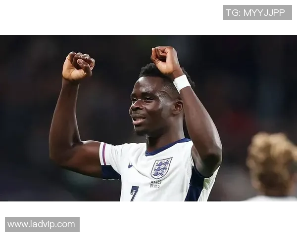 英格兰足球明星比尔兹利的传奇生涯与对足球的深远影响