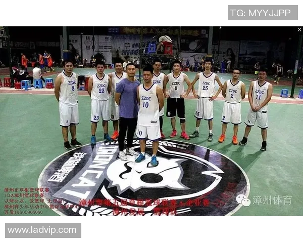 赛后分析:上海篮球队与杭州篮球队的表现与状态对比探讨