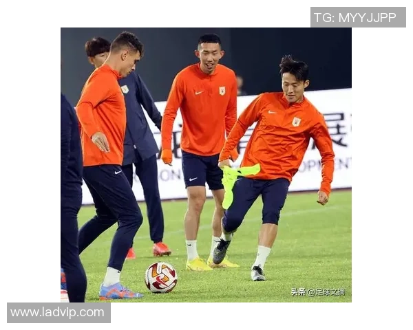 赛后复盘:上海足球队与杭州足球队的实力较量与战术分析