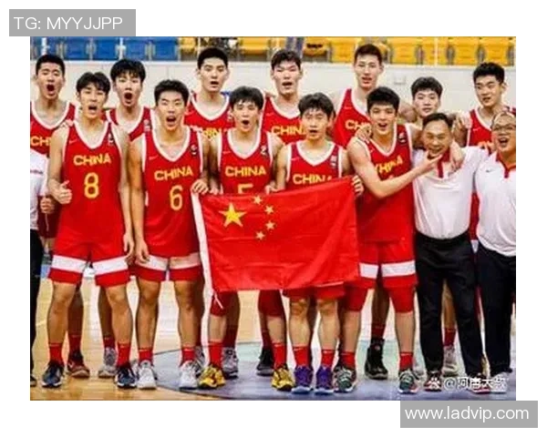 重庆篮球队在世界锦标赛积分榜上以61分稳居第一名展现强劲实力